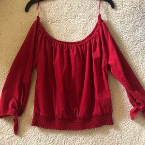 Cute cropped Hollister top